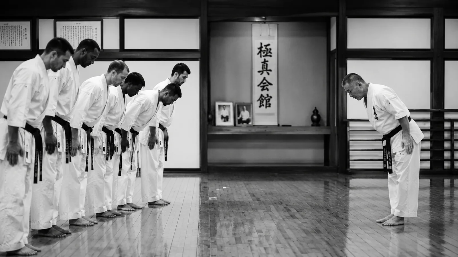 Kyokushin Sonoda — ceremonial bow, international representatives